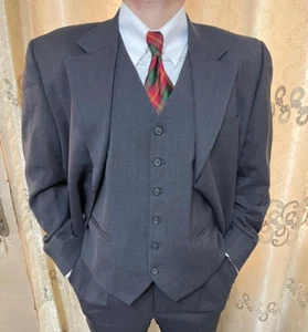 1950s vintage handtailored bespoke classic all worsted 3 piece gray suit 42R - Picture 1 of 16