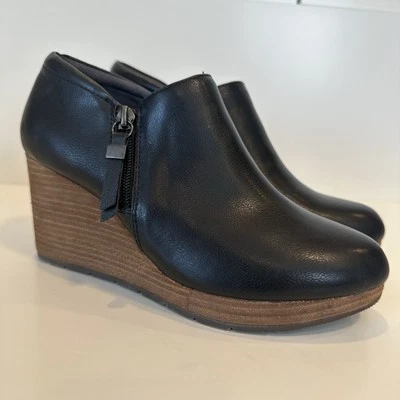 DR. SCHOLLS Black Memory Foam Technology Ankle Shoes/Boots 3" Wedge 7.5M - Image 1 of 4