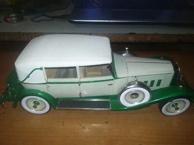 Modellino auto Packard Brewster 1:18 Signature Models 1930 - Immagine 1 di 4