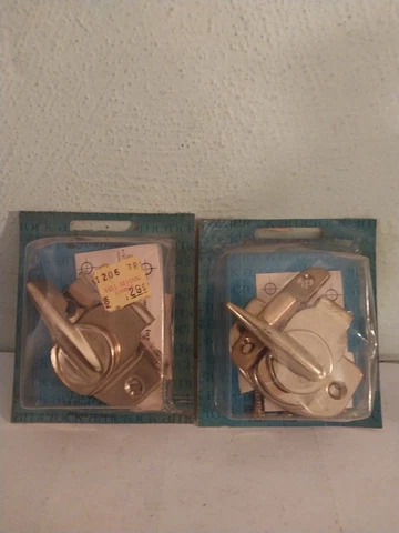 Vintage window sash locks Wintite - Amerock (T-7020)  Bright Brass finish Cover