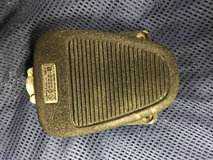 Linemaster foot pedal switch - Picture 1 of 3