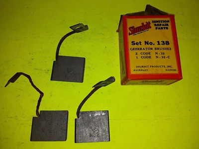 NORTH EAST GENERATOR BRUSH SET 23 24 25 26 27 DODGE YELLOW REO GRAHAM 5012657  - Imagem 1 de 4