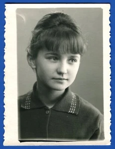 Retrato Hermosa Niña Bonita Mujer, Era Soviética 1967 Foto Antigua De Colección - Imagen 1 de 4