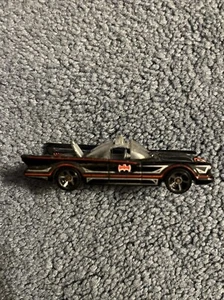 Hot Wheels 2007 First Edition Bat Mobile From The 1960s TV Show - Picture 1 of 4
