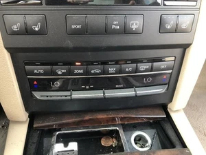 2010-2013 MERCEDES BENZ E550 Temperature Heat AC Control Controller W207 806679 - Picture 1 of 12