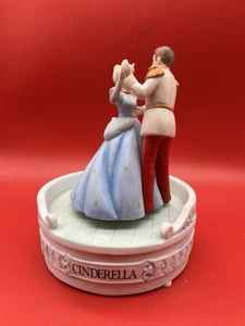 Disney Musical Memories Cinderella WD Artists Limited Edition 3925/19,750 - Picture 1 of 8
