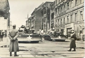 Photo Allemagne Deutchland - DDR RDA - Propagande - Blindés - Picture 1 of 2