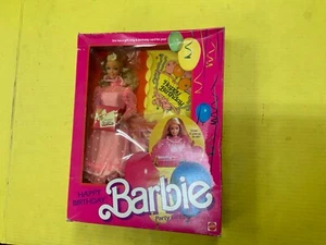 Barbie Set Regalo Festa Buon Compleanno - Foto 1 di 8