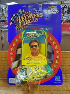 2000 Winner's Circle Terry Labonte #5 Kellogg's 1:64 Scale Diecast - Picture 1 of 2