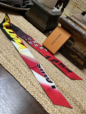NUEVO LOUIS VUITTON Edición Limitada CARRERA 100% Seda Bufanda Bandeau Foto 1 de 4