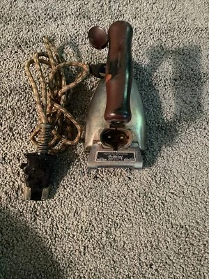 Vintage GE Hotpoint Calrod Super Model "R" Electric Iron Catalog No 169F61 wiBox - Image 1 of 4