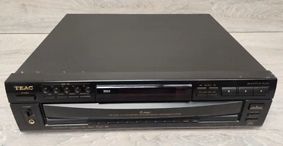 TEAC PD-D3000 Compact Disc Multi Player 5 CD Player Tested Working - Image 1 of 4