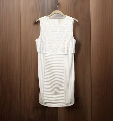 Novo com etiquetas Chicos PETITE TAMANHO MÉDIO 1 vestido de crochê de renda marfim sem mangas elegante - Imagem 1 de 4