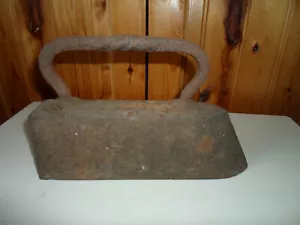 Antique Cast Iron Flat Sad Iron 29cm x 18cm 7.9 Kg - Picture 1 of 9