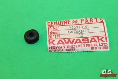NOS NEW OEM FACTORY KAWASAKI 1971 F8 1970 F5 GROMMET 92071-051 - Image 1 of 4