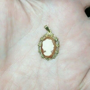 ESTATE Antique Victorian/Edwardian 12K Gold Electroplate Cameo Pendant - Picture 1 of 7