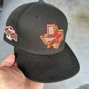 7 1/8  Houston Astros Astrodome black/ red New Era Fitted Cap NWT - Picture 1 of 3