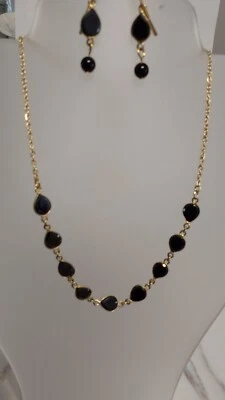 Collar y pendientes Espinela Negra en oro amarillo sobre plata. Foto 1 de 2