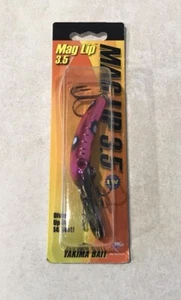 MAG LIP 3.5 BLOOD BATH Yakima Bait Company Salmon Steel Plug Lure Y810.BX NEW - Picture 1 of 5