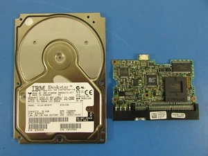 IBM Deskstar 76,8 GB DTLA-307075 numero di parte 07N3935 (solo PCB - senza unità)  - Foto 1 di 5