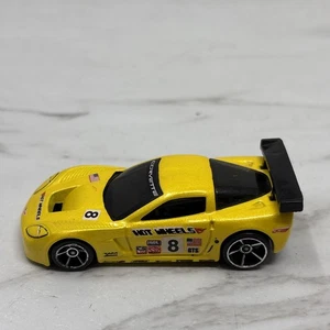 Hotwheels Yellow Corvette C6-R 1/64 Scale - Picture 1 of 6