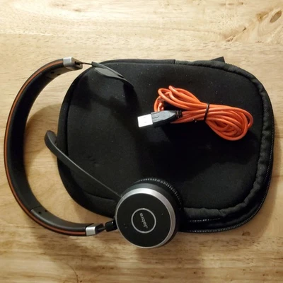 Jabra Evolve 65 HSC018W Headset w/ USB Charger Tested & Working - Image 1 of 4