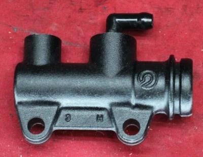 Cilindro maestro de freno trasero Ducati Monster 696 2009-2014 #2435 Foto 1 de 4