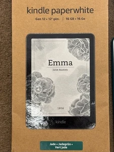 Amazon Kindle Paperwhite 12th Generation, 16GB Jade - Used but great condition - Picture 1 of 3