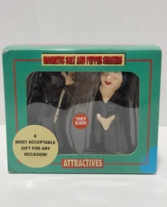 Attractives Magnetic Halloween Salt Pepper Shakers, Pacific Giftware - Picture 1 of 10