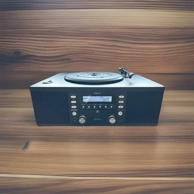 TEAC LP-R400, Turntable, CD Recorder, AM/FM Radio, Tested Working Great - Image 1 of 4