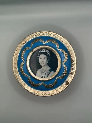 De colección Reina Isabel II, HRH Imagen Memorabilia Real Azul Oro Inglaterra Lata de Galletas Foto 1 de 4