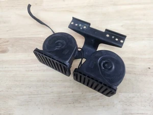 2009-13 Range Rover Sport L320 Low & High Tone Signal Horn Set 9H2213A803AA OEM - Picture 1 of 13