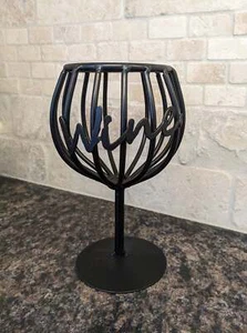 Soporte de corcho para copa de vino de hierro forjado negro - Hecho a mano por Amish - Imagen 1 de 5