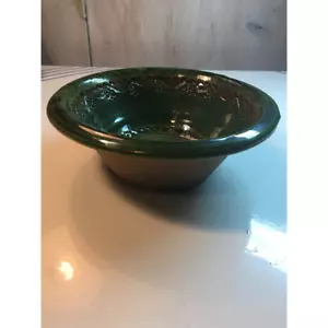 Juan Tito Art Pottery Bowl Dark Green Textured Spiral Ubeda Spain 7" - Picture 1 of 7