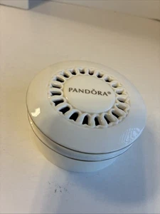 PANDORA limitierte Auflage weißes Porzellan Silber getrimmt rund Schmuckkästchen 4 Zoll - Bild 1 von 6