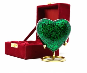 Urnas Pequeñas para Cenizas Urna de Cremación de Recuerdo Corazón Verde con Soporte Decorativo - Imagen 1 de 5