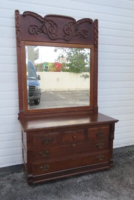 Mueble tocador de baño grande de roble tigre de principios de 1900 con espejo 5499 Foto 1 de 4
