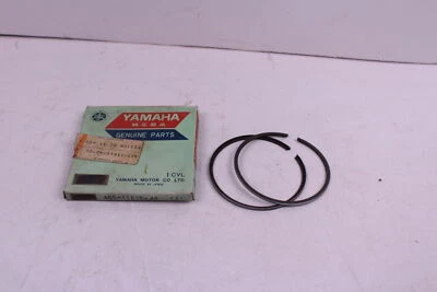 Yamaha MX175 MX 175 1974-1975 NOS OEM CUARTO SOBRE ANILLOS DE PISTÓN 455-11610-40 Foto 1 de 3