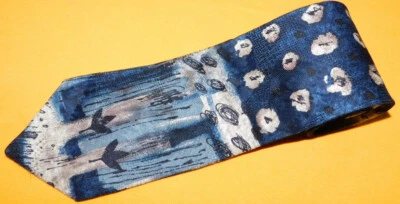 EMILIO PUCCI MADE IN U.S.A. BLUE/WHITE GREY ABSTRACT DESIGN TIE - DESIGNER TIES. - Image 1 of 3
