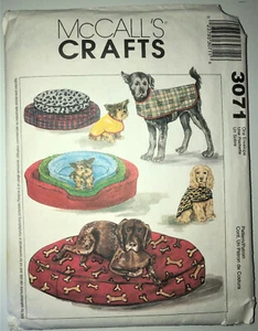 McCall's Crafts HUNDEMANTEL, BETT & HUNDEBETTBEZUG Muster #3071 ungeschnitten mit Anleitung - Bild 1 von 3