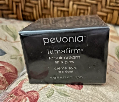Crema Reparadora Lift & Glow Pevonia Lumafirm 50 ml (1,7 oz) Nueva y Sellada. Foto 1 de 3