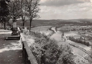 24 DOMME - Picture 1 of 2