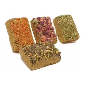 Rosewood Naturals Rabbit Gnaw Stone Guinea Pig Dental Chew Block Hang on Cage - Picture 1 of 4