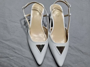 Guess Los Angeles Women's White 7M Kitten Heel Shoe - Picture 1 of 11