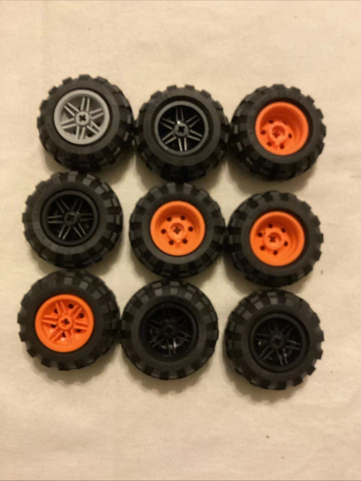 Lego grande pneu de borracha 68,7x34R balão 43,2 mm D. x 26 mm CINZA AZULADO CLARO 9 peças - Imagem 1 de 1