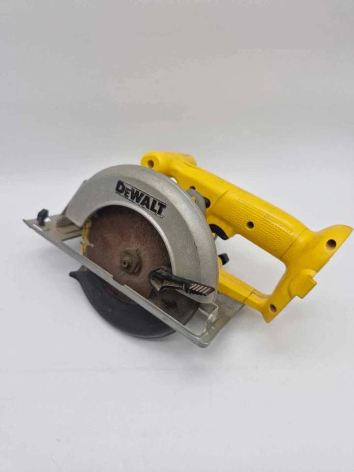 Dewalt Cordless Circular Saw (165mm) - DW939 18v - Image 1 of 4