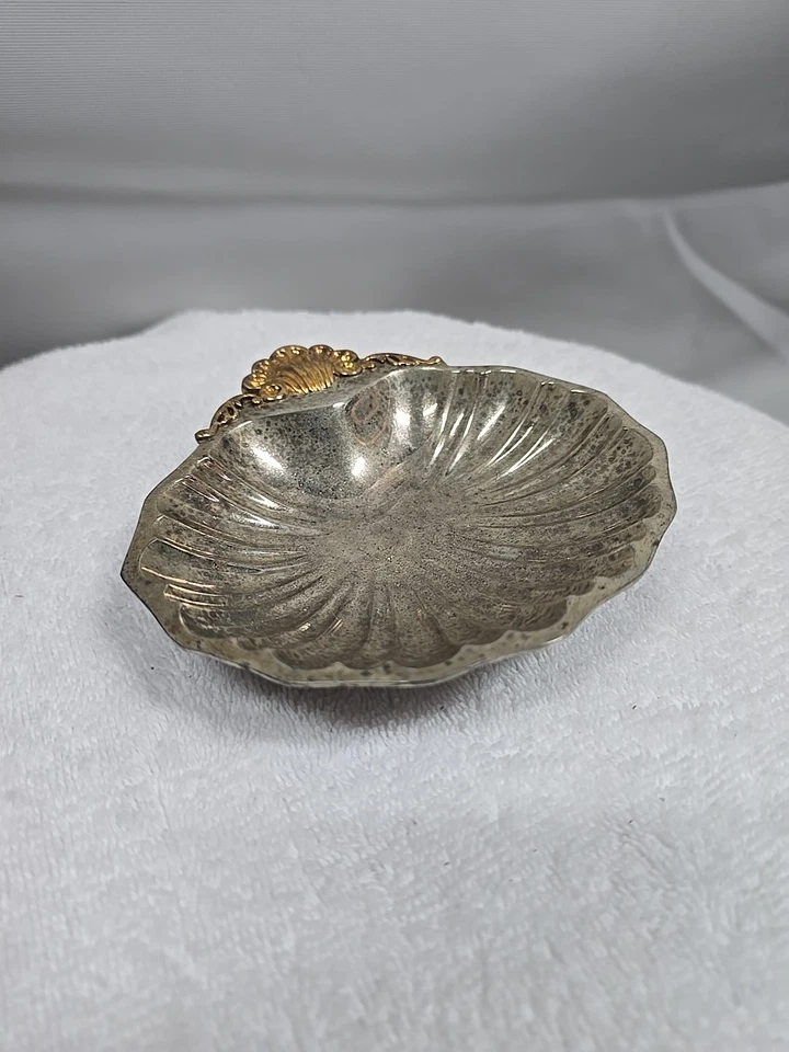 Caramelo de colección International Silver Co. plateado con patas de caparazón muy deslustrado Foto 1 de 4