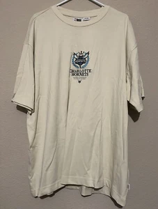 Charlotte Hornets Cotton On NBA Embroidered T Shirt Mens 2XL Cream Off White Tee - Picture 1 of 4