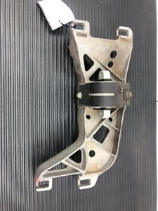 2014 - 2020 JAGUAR F-TYPE OEM 3.0L AUTO TRANS CROSSMEMBER W/ MOUNT *BROKEN EAR* - Picture 1 of 13