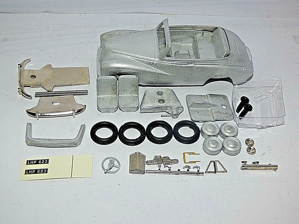 Somerville Model Kits 1/43rd Scale Sunbeam Talbot 90 Mk3 Drop Head Convertible - Image 1 of 1